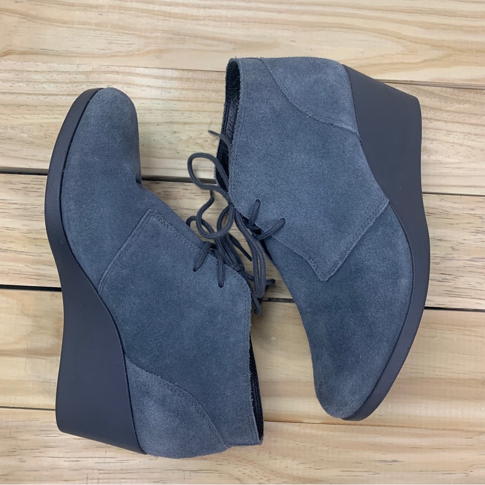 Crocs Comfort Wedge Ankle Boots Gray Suede
